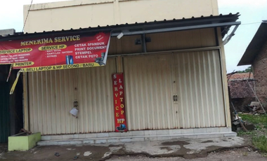 Dijual 2 Ruko Pinggir Jalan Sangat Cocok Untuk Usaha Depan Kelurahan Luas Tanah 80 m² - Rp 400 Jt nego