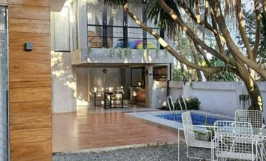 FOR SALE: 6 Bedroom in Villa Pura, Tagaytay
