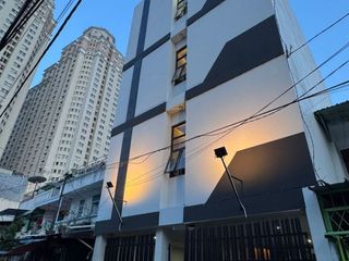 Dijual Kost Exclusive Gajah Mada Jakarta Barat 31 Kamar, ROI 10 - 12 persen