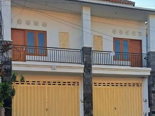 Ruko 2 lantai Kondisi Baru Disewakan, lokasi Dalung permai