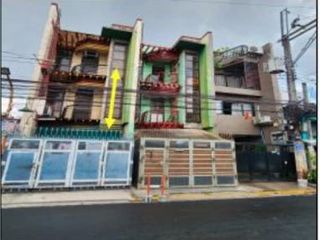3 Storey Townhouse in ALEJO AQUINO TOWNHOMES Sta. Ana Manila : OK for FINANCING