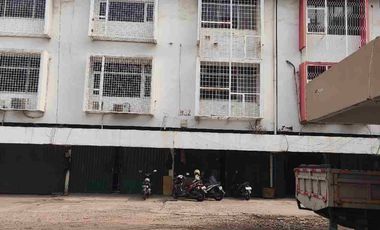 JUAL cepat murah, harga di bawah NJOP. Ruko di Pangeran Jayakarta