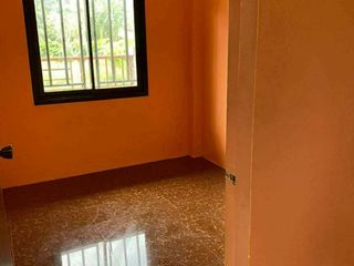 FOR SALE: Apartment with 8 Units.