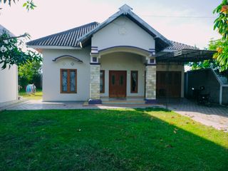 Dijual SEGERA : Rumah & Toko