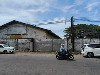 Disewakan Gudang dan Tanah Butuh Renov lantai, kebocoran di Siwalankerto