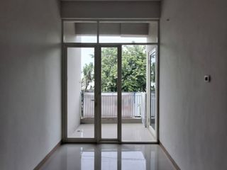 RUMAH USAHA / KANTOR BARU DI GUNUNG ANYAR