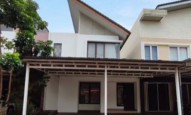 DIJUAL RUMAH CLUSTER SERENADE LAKE GADING SERPONG | 2 LANTAI | VIEW DANAU