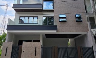 3 Story House and Lot For Sale in Sta. Barbara Royale, Quezon City