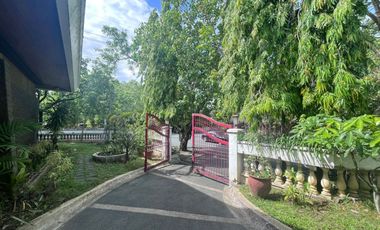 Prime Corner House and Lot For Sale in Dasmariñas Village, Makati
