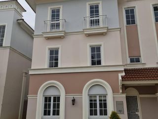 Dijual Kost Modern di Perumahan Vanya Park Alesha Red