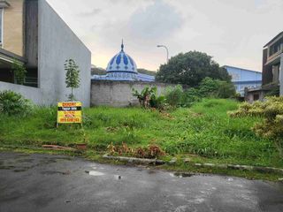 Dijual tanah kavling daerah pasteur 445 m5 @ Rp 11 juta / m .  dekat pintu tol Bdg kota.