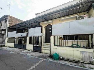 rumah kost cewek furnish lengkap full huni dekat kampus UNS di jebres
