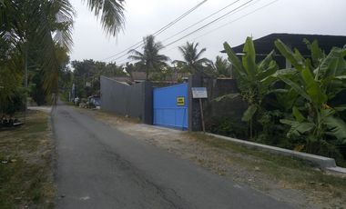 Gudang luas akses kontainer  di bangunjiwo kasihan bantul yogyakarta