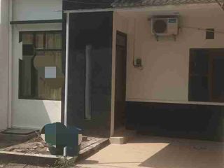 Disewakan Rumah Nyaman Lengkap 2 Unit AC , Kedung Mundu Semarang