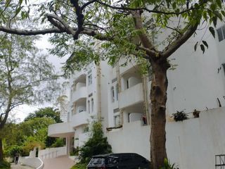 1 Bedroom Unit with Parking in La Bella Tagaytay Rush For Sale