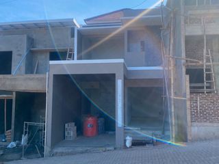 RUMAH SIAP HUNI 2 LANTAI VIEW KOTA BANDUNG FREE KITCHEN SET
