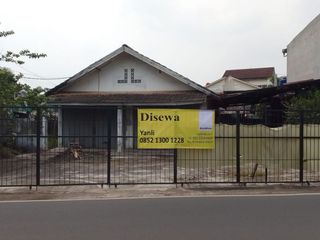 Disewakan Rumah Toko di Pinggir Jalan Raya Ciputat Tangerang Selatan