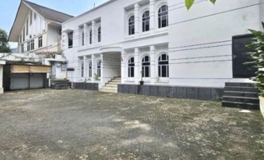 Dijual Ruko/Mini Gedung di Area Komersil Kebayoran Baru Jakarta Selatan Std689