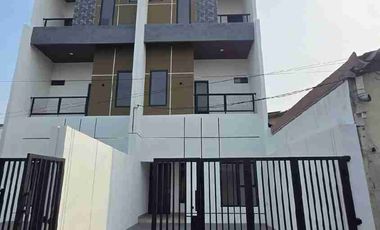Dijual Rumah Baru, kav DKI, Cendana Meruya, bebas banjir, 5x20, 100 m2, 3 lt, 3+1 kt, 3+1