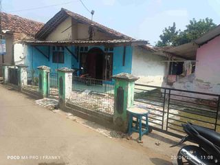 rumah pinggir jalan di cinanggung dekat pasar rau kota serang banten