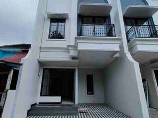 Rumah mewah cash dan kpr tersedia..