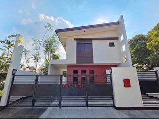 READY FOR OCCUPANCY HOUSE IN KATARUNGAN VILLAGE MUNTINLUPA CITY