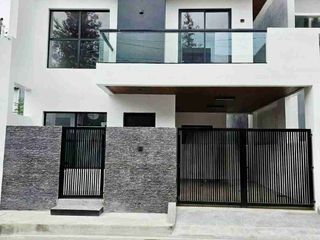 4 Bedroom House and Lot For Sale in Greenwoods Executice Village Pasig-Cainta