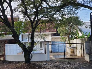 Mentri Supeno Kantor Gubernur