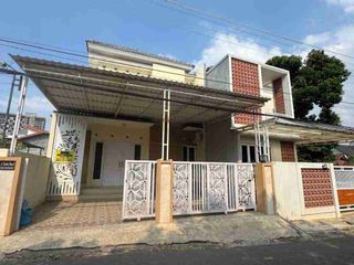 Rumah Disewakan Semi Furnished di Banyumanik