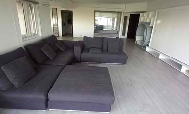 Three bedrooms for Sale in Twin Towers Apartment Ridge