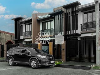 The Peak of Luxury and Modern Townhouse Design