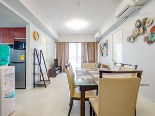 Fully Furnished 2-Bedroom Corner Unit with Parking - Marco Polo Residences Tower 3