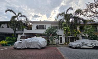 For Sale 5 Bedroom Home in Paseo de Magallanes Village Makati