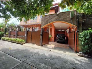 FOR SALE: 5 BEDROOM HOUSE AND LOT DOÑA MANUELA, LAS PIÑAS CITY