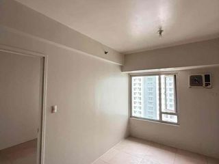 FOR RENT 1BR UNIT AT AVIDA CENTERA