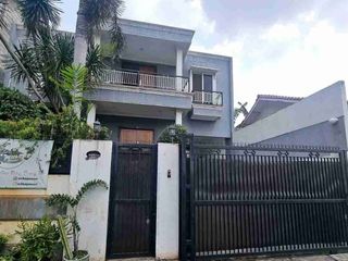 RUMAH LUAS DALAM PERUMAHAN 5 MENIT DARI HALTE PURI BETA