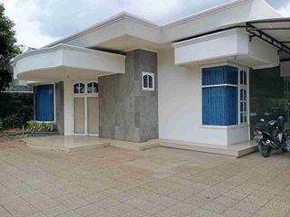 disewakan rumah besar