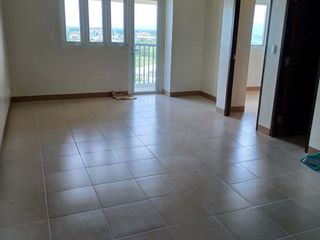 2BR Unit with parking in Lafayette Park Square Iloilo City