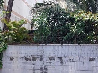 LOT WITH OLD HOUSE FOR SALE IN SPEAKER PEREZ, QUEZON CITY