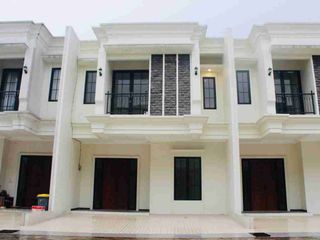Di Jual Rumah 2 Lantai 100 Meteran ke Jaln raya kemang Depok