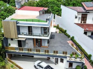 MODERN 4 LEVEL 7 BR HOUSE FOR SALE IN TALISAY CITY, CEBU