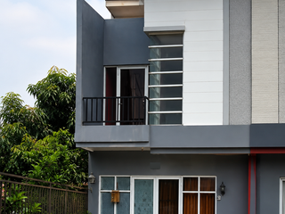 Jual Ruko 2 Lantai Siap Huni Di Grand Akasia Residence Lokasi Strategis Dekat Akses KRL Sudimara, Tol BSD, Kuliner Pamulang, Pusat Perbelanjaan Dan UN