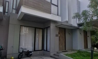 JUAL CEPAT VIA LELANG. SAKA LIVING TOWNHOUSE BINTARO, SAWAH LAMA, CIPUTAT, TANGERANG SELATAN, TANGSEL