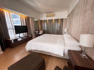 2 BEDROOM UNIT AT ONE SHANGRILA PLACE