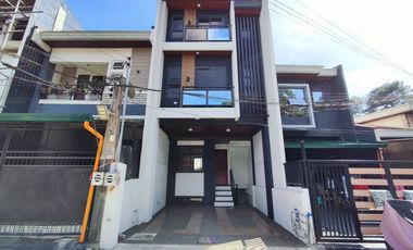 For Sale 3-Storey with 6 Bedroom Modern Townhouose w/ 2 Basements Located in Bakakeng Baguio City-JV2