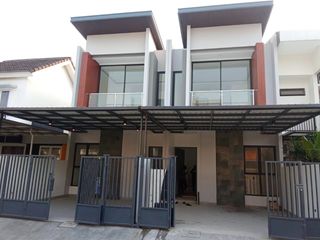 Rumah Baru 2 Lantai Bebas Banjir di Metland Puri