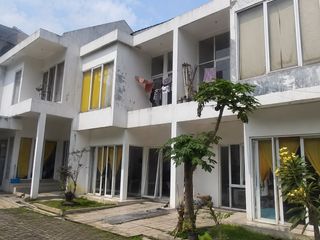 LELANG Rumah 2 Lantai SHM nyaman Strategis murah di Jalan Padasuka, Kota Bandung