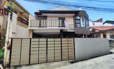 Semi Furnished Renovated House For Sale 3-Storey w/ Attic and 3 Bedrooms Located in Camp 7 Baguio City-JV2