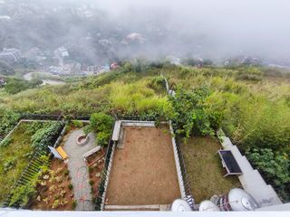 For Sale Pre-owned 3 Storey Townhouse w/ Garden and Breathtaking Mountain and City View-JV2