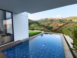 Rumah Vila Mewah Dago Bandung